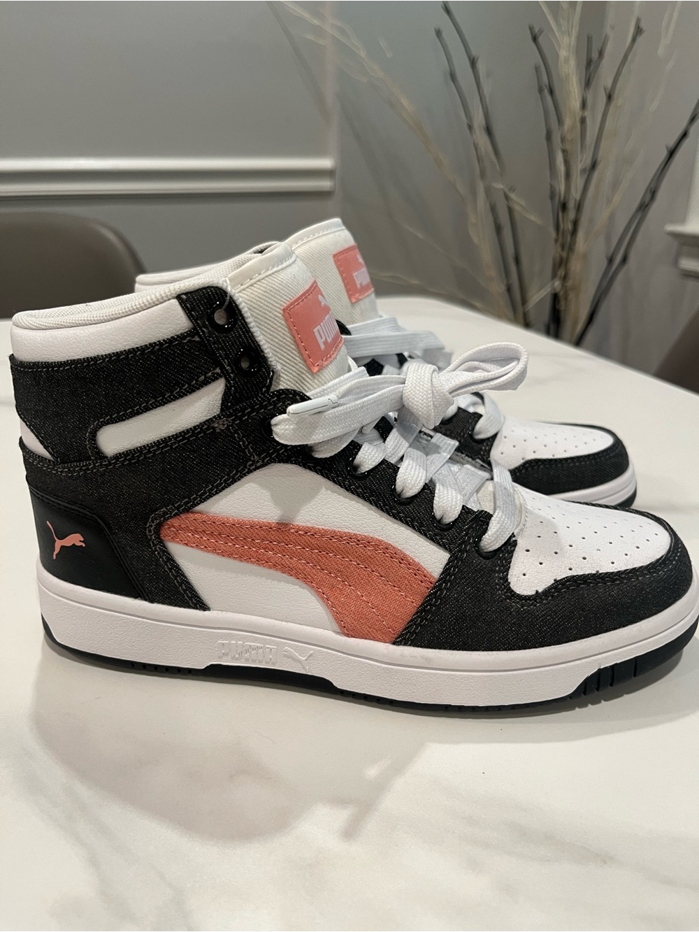 Puma NWOT Women’s High-Top Sneakers in White, Black & Coral Pink